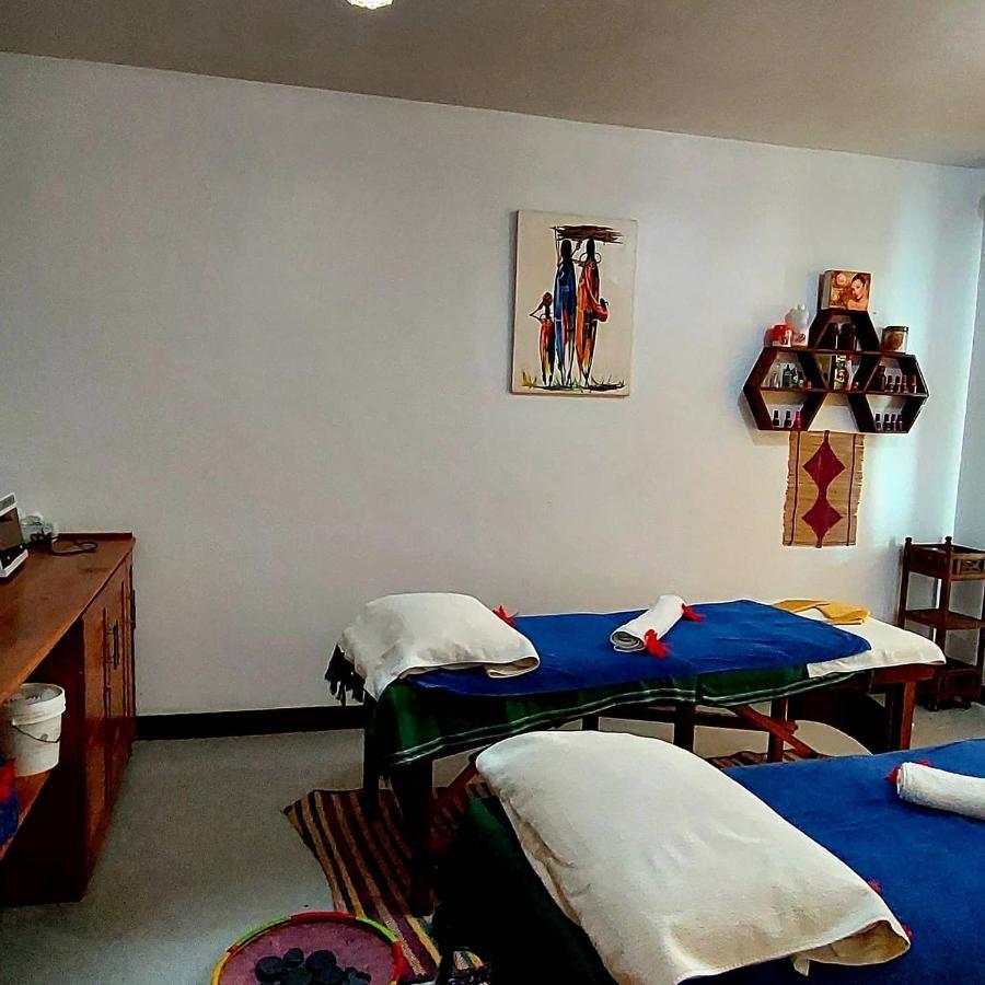 Kena Beach Hotel 마템웨 외부 사진