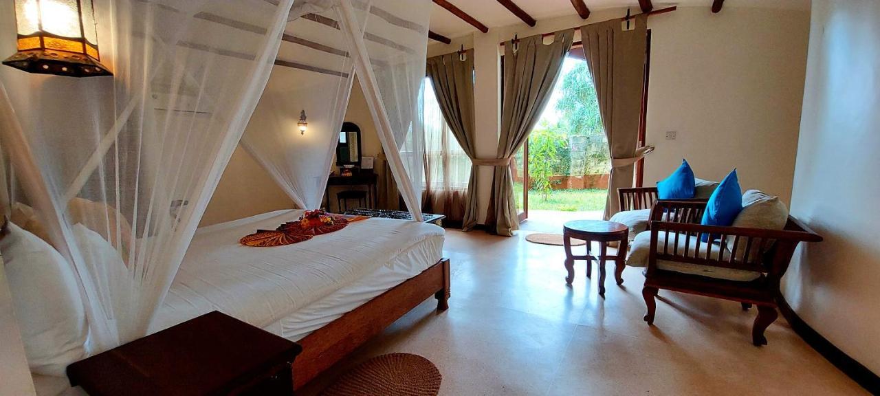 Kena Beach Hotel 마템웨 외부 사진