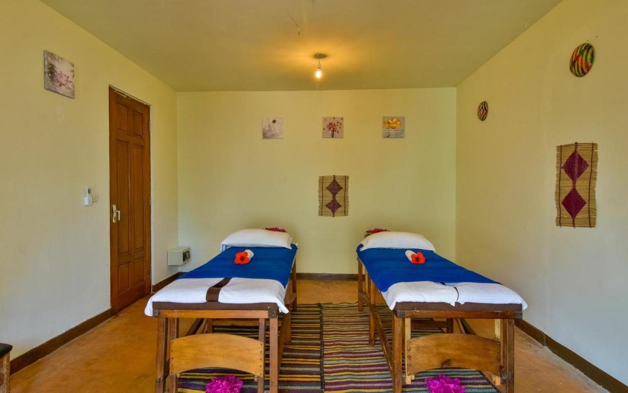 Kena Beach Hotel 마템웨 외부 사진